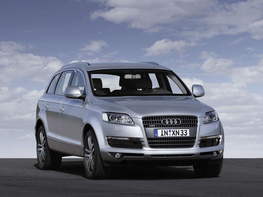 Audi Q7 4.2 Quattro (4L) 2005 года  (фото 24 из 30)